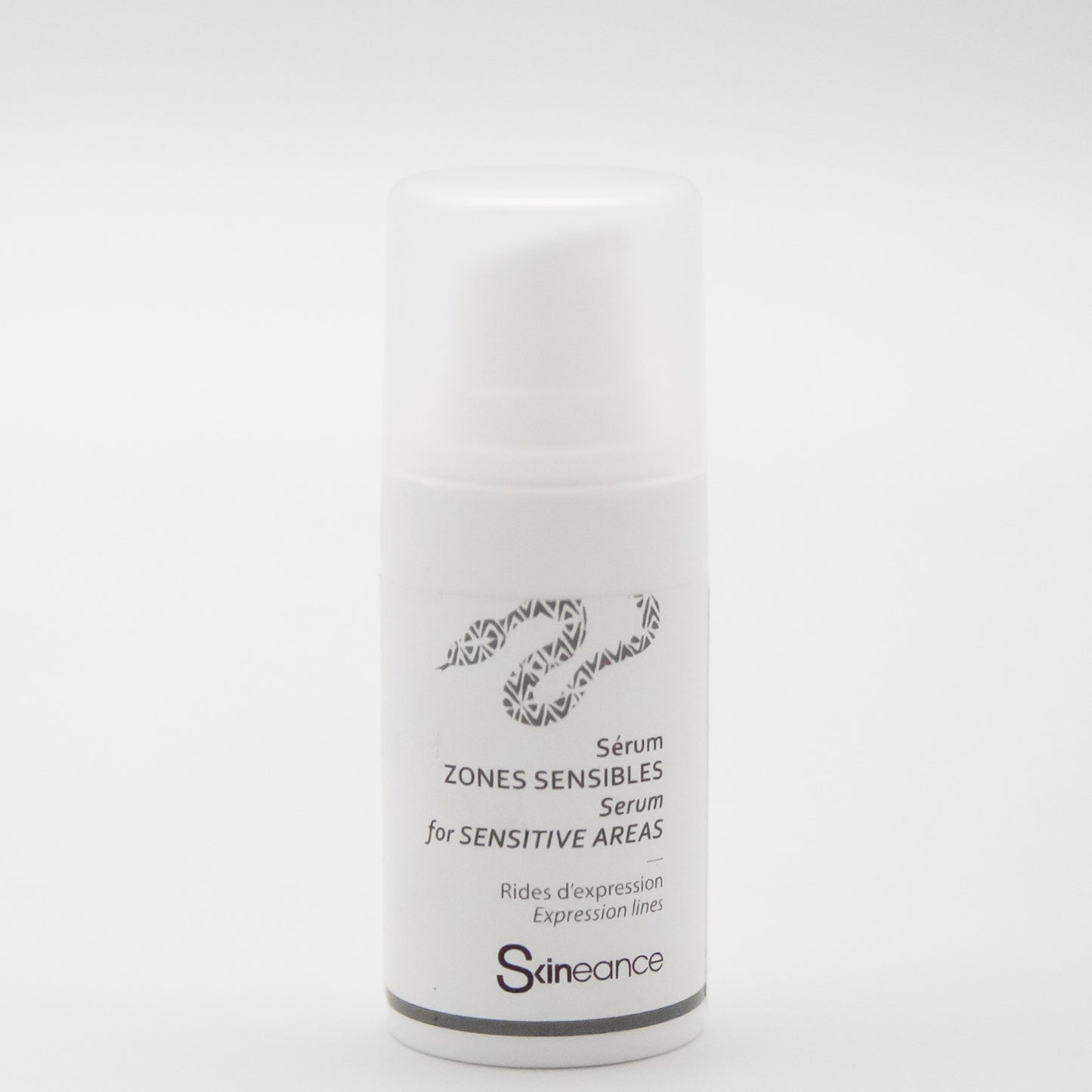 Skineance SYN-AKE Öregedésgátló Arcszérum az érzékeny bőrterületekre, 15 ml